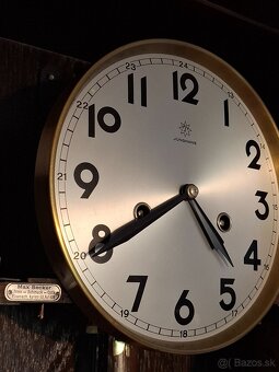 Predám funkčné polbicie nástenné hodiny JUNGHANS V:63cm ARTD - 7