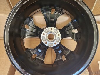 Alu disky Renault, Dacia R18 5x114,3 čierne - 7
