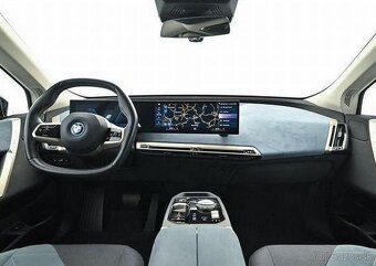 BMW iX XDRIVE 40 Připravujeme 240 kw - 7