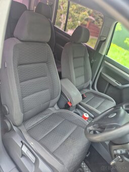 Predám náhradné diely na Volkswagen Touran facelift2007-2013 - 7