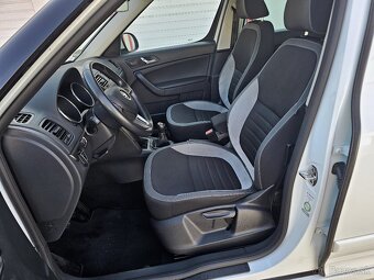Škoda Yeti 2.0 TDI M5 JOY Navi DVD Webasto Xenony R17 - 7
