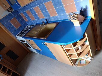 Kuchynská linka so sporákom - 7