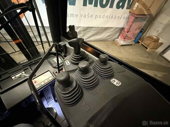 Vysokozdvižný vozík Toyota52-8FD jen 608mth Stav nového - 7