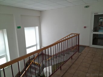 Prenájom kancelárskych priestorov s parkovaním Vodná Nitra - 7