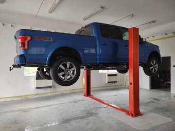 Dvojstlpový zdvihák BOR 4,2Ton a 5TON ramena 3dielne automat - 7