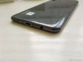 Huawei Nova 3 4/128 Gb - 7