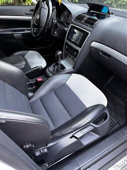 Škoda Octavia  RS 2.0 TFSI, 147 kW, r. 2011 - 7