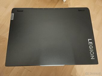 Lenovo Legion Pro 5 16IRX8 Onyx Grey kovový - 7