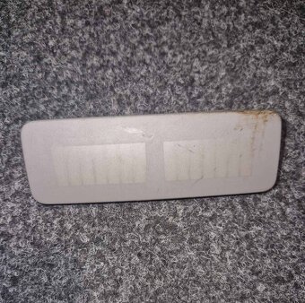 Tlačidlá, kastlík, reproduktory vW Touareg 7l - 7