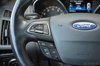 Ford Focus 1.5 Benzín 110kw ST LIne SR 1 Majiteľ - 7
