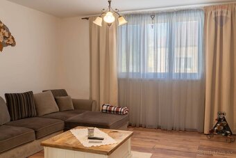 Vidiecky dom na krásnom pozemku v Trávnikoch - 7