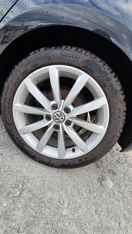 Predám Volkswagen Golf 7 - 7