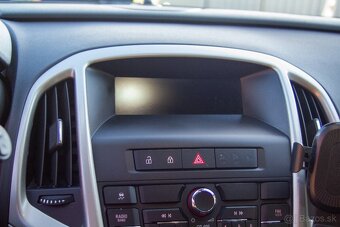 Predám Opel Astra 1.4 Turbo (120k) - 7