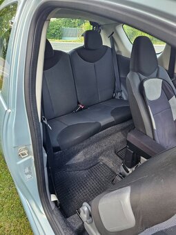 Toyota Aygo 2006, benzín - 7