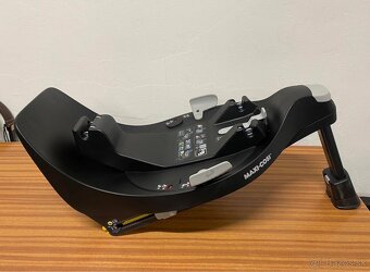 Maxi-cosi Pearl 360 + rotačný isofix Family fix 360 - 7