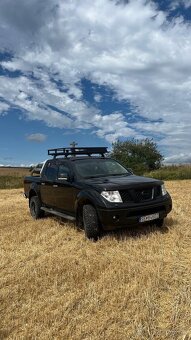 Nissan navara 2.5 DCI,126kw,doublecab 4x4 - 7