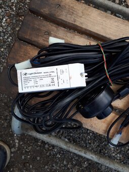 Led svetla do vitrín a sekretárov - 7