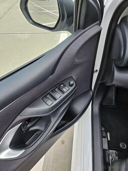 Toyota Yaris 1.5 Dynamic Force Comfort Style Tech Best Editi - 7