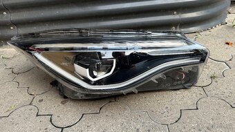 Predam prave predne LED Pure Vision na Renault Zoe hlavná la - 7