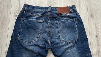 Pánske štýlové džínsy DSQARED2 -veľkosť 48 - 32/32 - 7