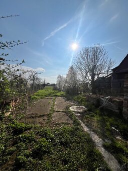 PREDAJ veľký pozemok so starším domom - Ostrov - 7
