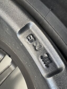 Alu disky DEZENT R18, pneu Zimné Pirelli SOTTOZERO 3 - 7