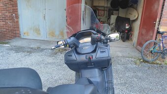 Suzuki AN650 Burgman Executive - 7