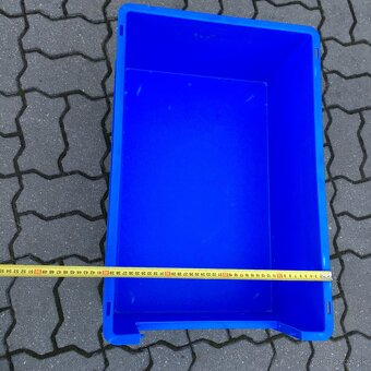40cm x 60cm Velke Stohovacie plastove bedne do dielne skladu - 7
