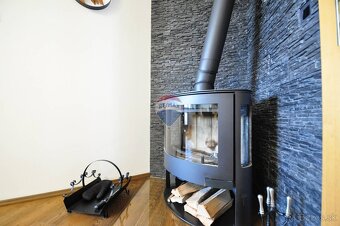 Moderný 3-izbový byt s garážou a výhľadom na Tatry – Veľká L - 7