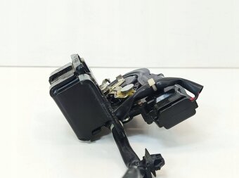 Zámok 5 tých dverí Prius plus - 7