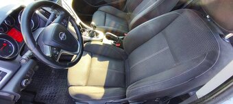 Opel Astra ST 1.7CDTi 92kw - 7