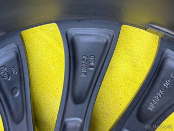 Tesla Model Y 21" Überturbine - 7