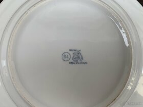 Porcelánové staré retro taniere - 7