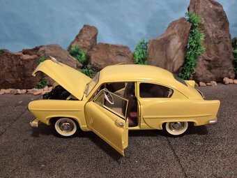 Prodám model 1:18 Kaiser Henry J. 1951 - 7