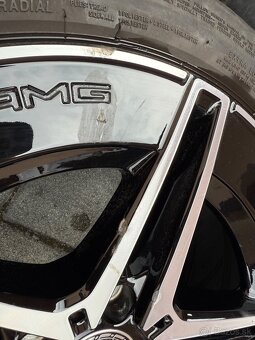 Mercedes R18 225/45 - 7