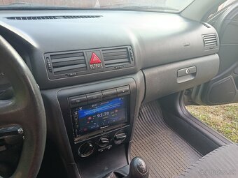 Škoda Octavia 1.6 Benzín Elegance, r. 2002 - 7