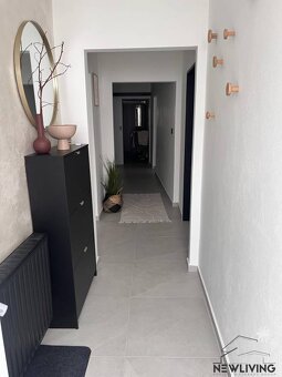 PRENÁJOM: Rodinný dom s veľkolepou rozlohou, Banka - 7