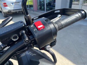 Honda Africa Twin CRF 1100 - 7