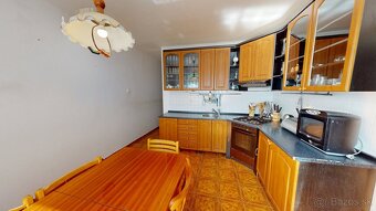 Na predaj 3-izbový byt priamo v centre mesta Trenčín, ulica  - 7
