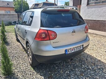Predam wolsvagen golf - 7