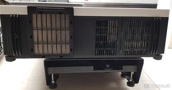 Predam projektor Hitachi ED-A101 - 7