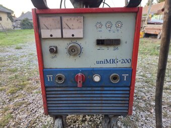 Profesionálna zváračka CO2 uniMIG-200 (200A) - 7