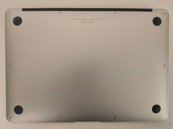 MacBook Air 2017 | i5 • 8GB • 128GB - 7