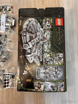 LEGO® Star Wars 75257 Milénium Falcon - 7