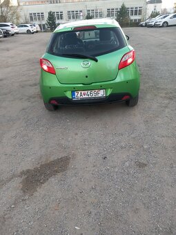 Mazda 2 1.3 benzín 2008r - 7
