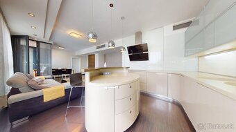 Luxusný 2i. byt 62m, VIKTORIA, Košická ul., GARÁŽ, loggia - 7