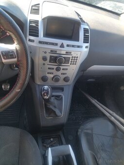 Opel Zafira na náhradné diely. - 7