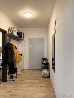 Prenajmem 2 izb. byt - 7