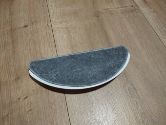 Predam roboticky vysavac Xiaomi - 7