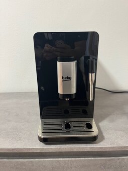 Predám automaticky kávovar Beko - 7